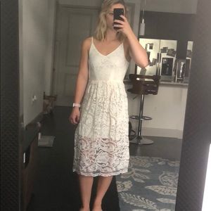 White/creamish lace dress